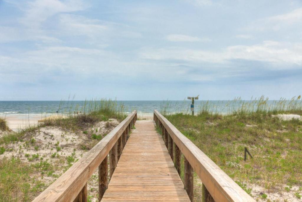 Sea La Vie Beach Oceanfront Patio Pet Friendly شاطئ جاكسونفيل المظهر الخارجي الصورة